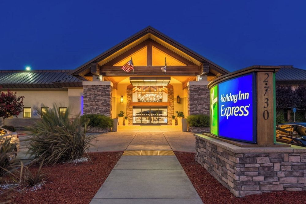 Holiday Inn Express WALNUT CREEK by IHG 1