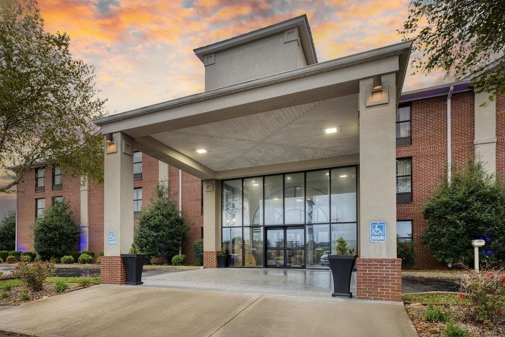 Best Western Lake Cumberland Inn 1