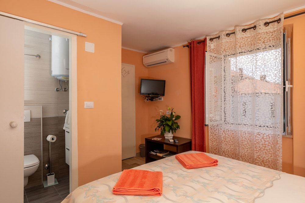 Rooms Edna 2