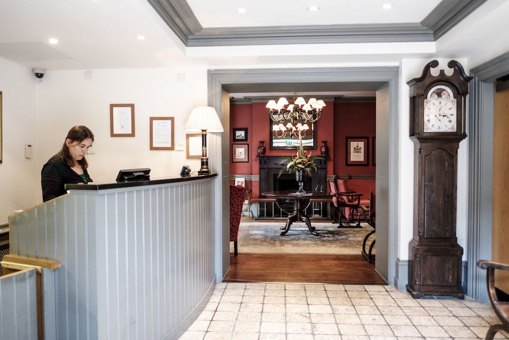 The Red Lion Hotel 2