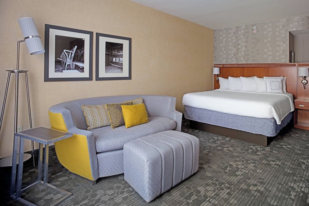 Courtyard by Marriott Aberdeen at Ripken Stadium 1