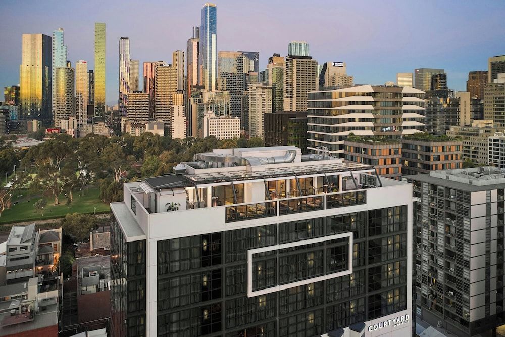 Courtyard by Marriott Melbourne Flagstaff Gardens 1