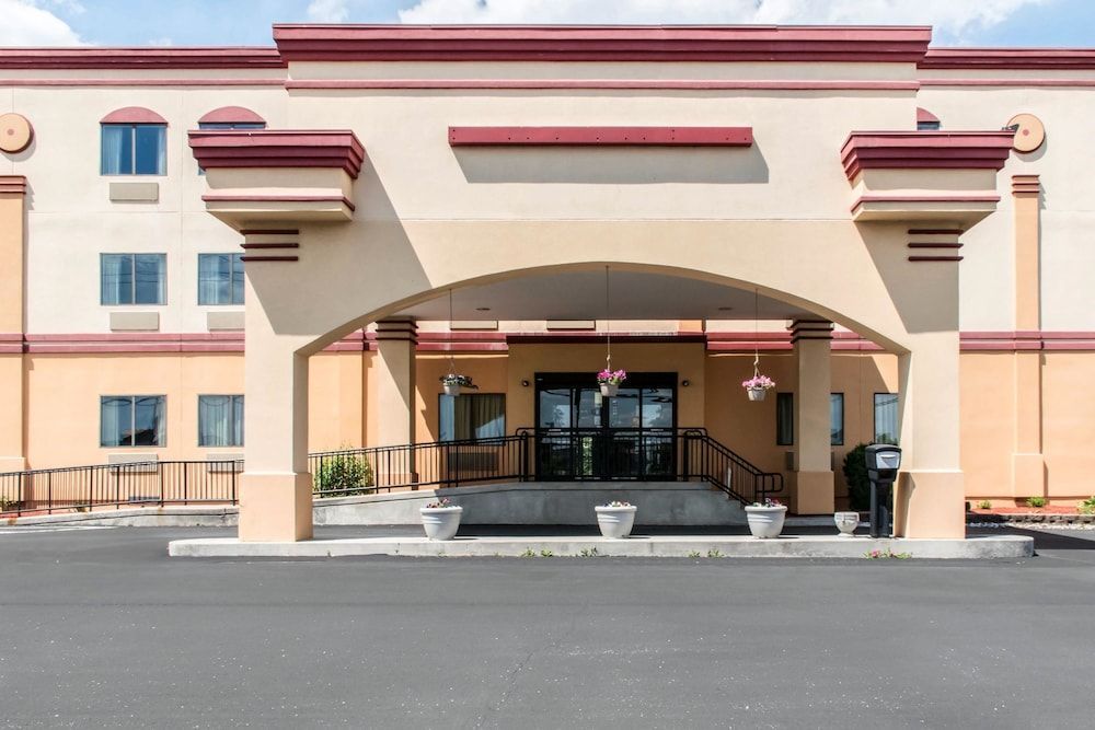 Econo Lodge Carlisle 1