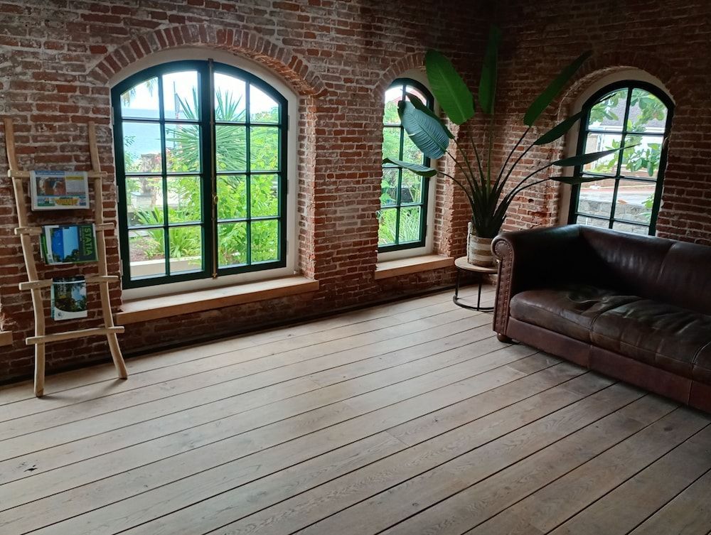 The Old Gin House 2
