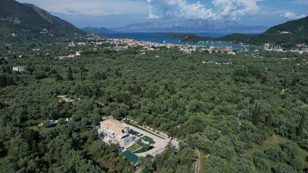 Elpida Luxury Apartments Suites 1