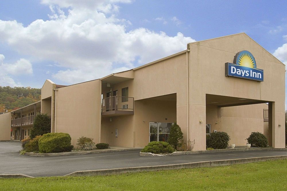 Days Inn by Wyndham Morehead 1