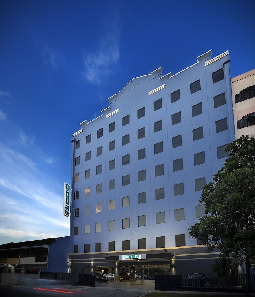 Hotel 81 Premier Hollywood 1