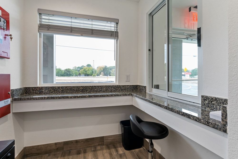 Extended Stay Gun Barrel City 2