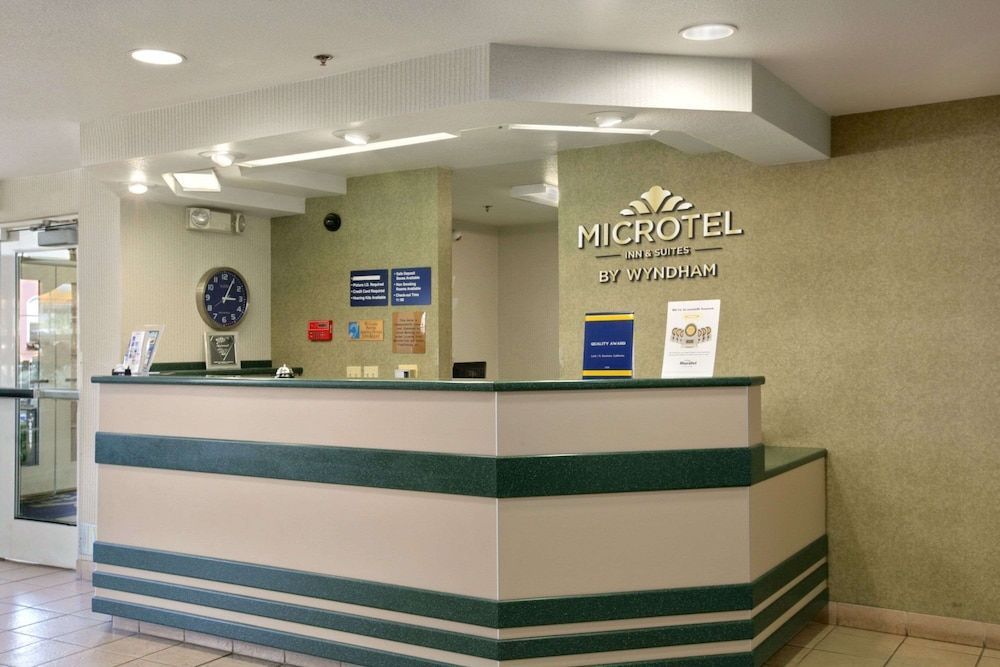 Microtel Inn & Suites Lodi 2