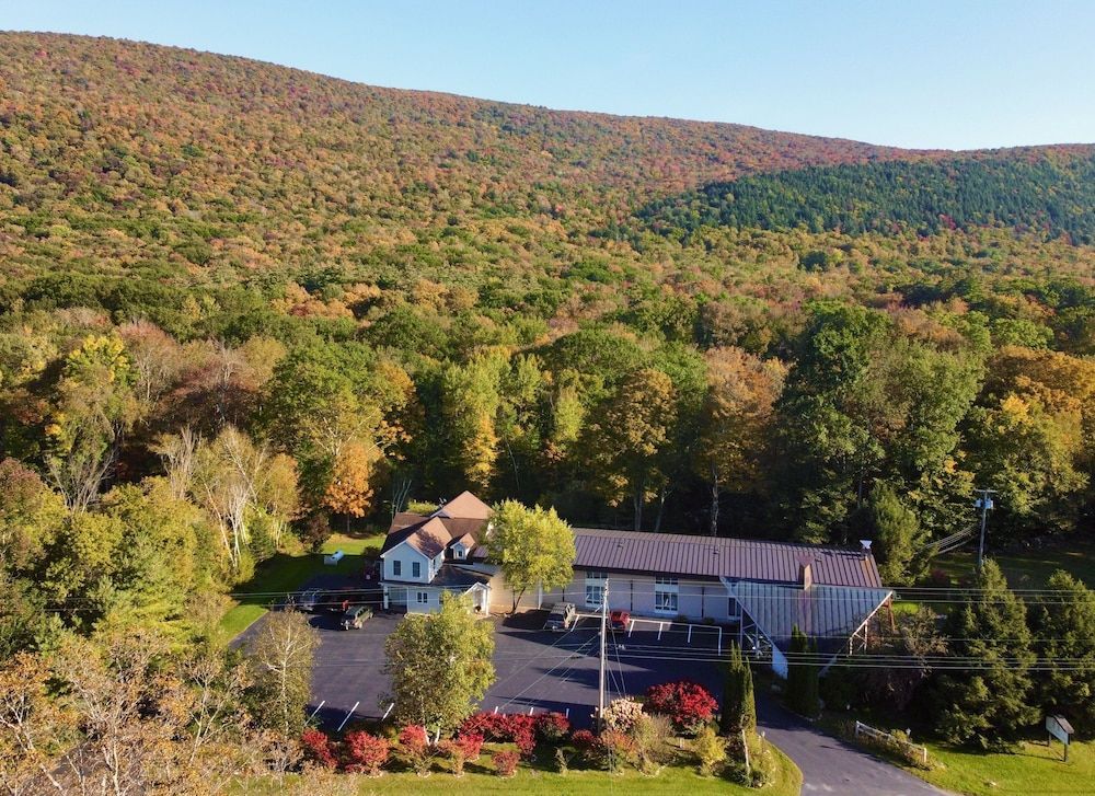 Toll Road Inn 1