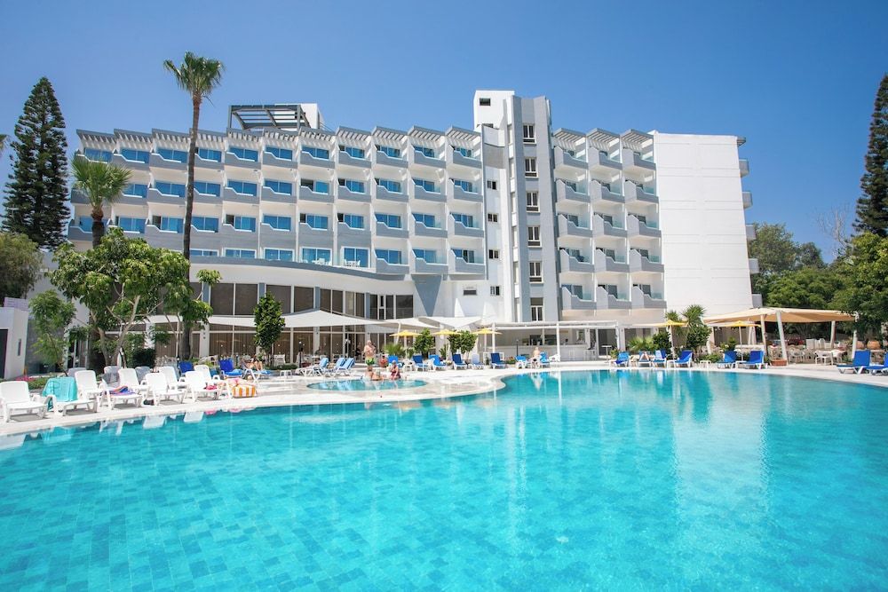 Papouis Protaras Hotel 1