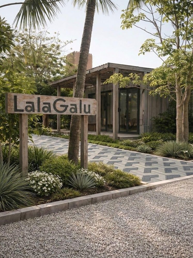 LalaGalu - Beachfront EcoCabins 2