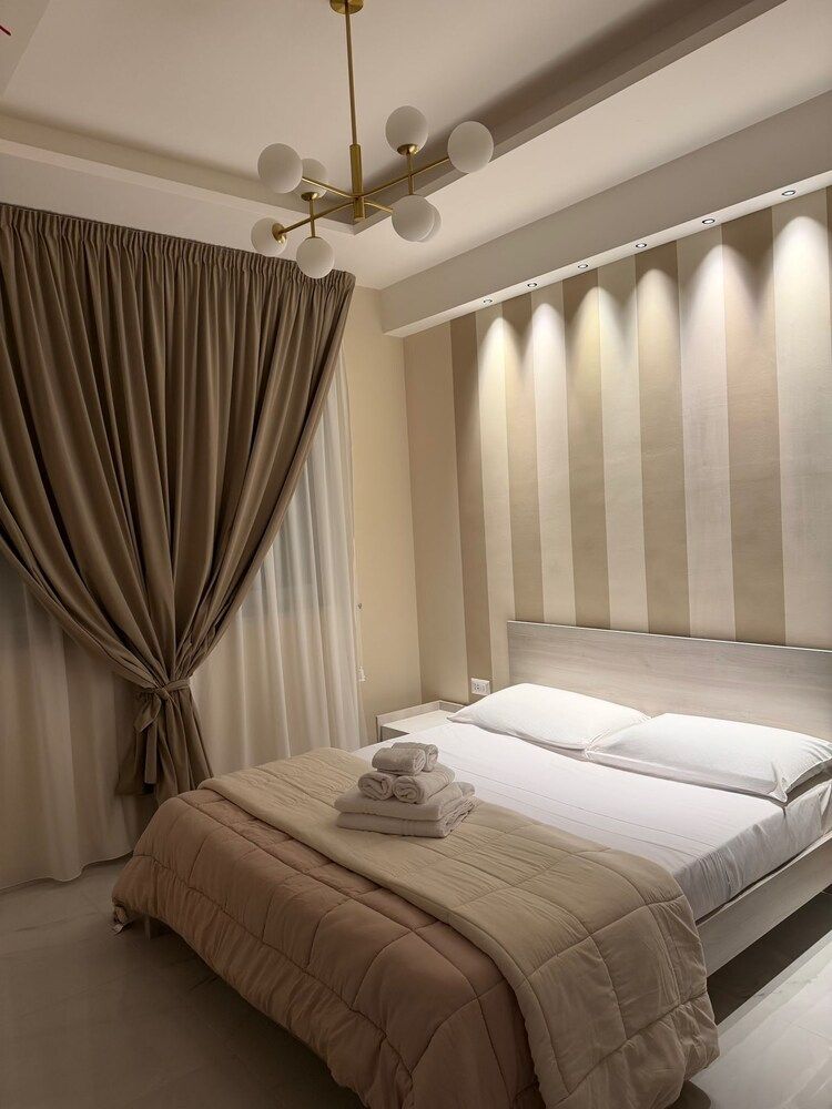 Luxury Rooms 1
