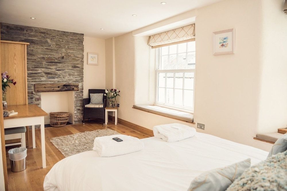 Padstow Breaks - Duke House 2