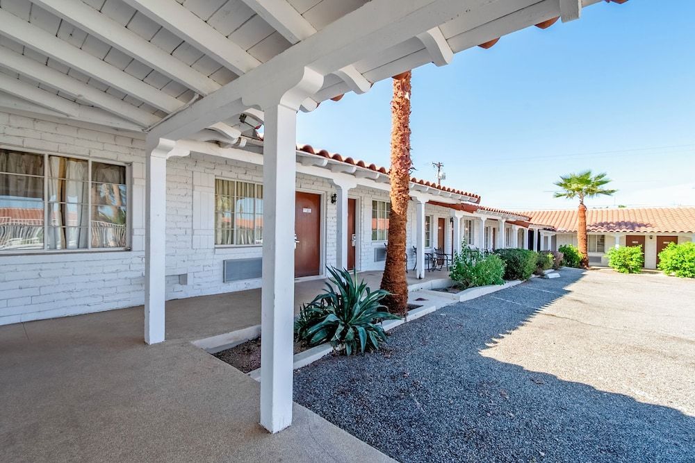 Historic Coronado Motor Hotel by OYO 2