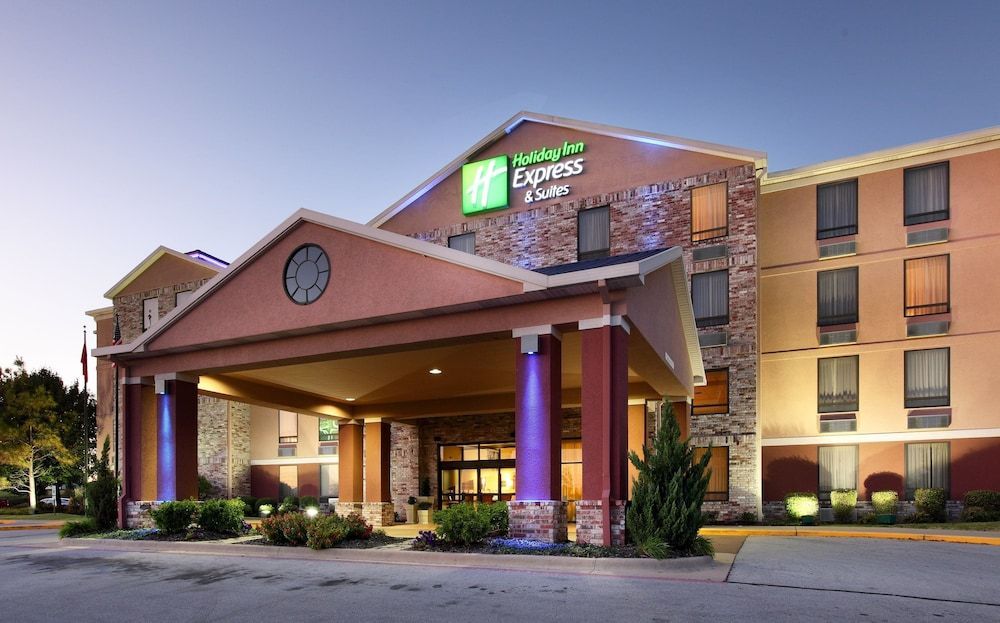 Holiday Inn Express & Suites HARRISON by IHG 1