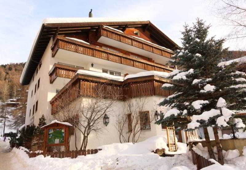 Hotel Alpenroyal 1
