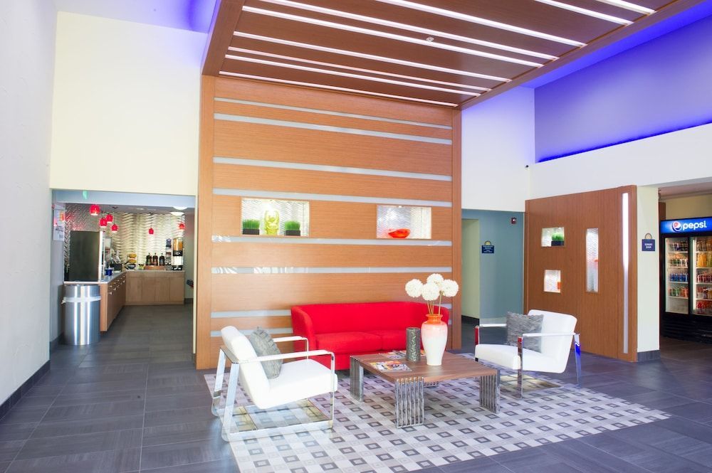 Arya Inn & Suites 1