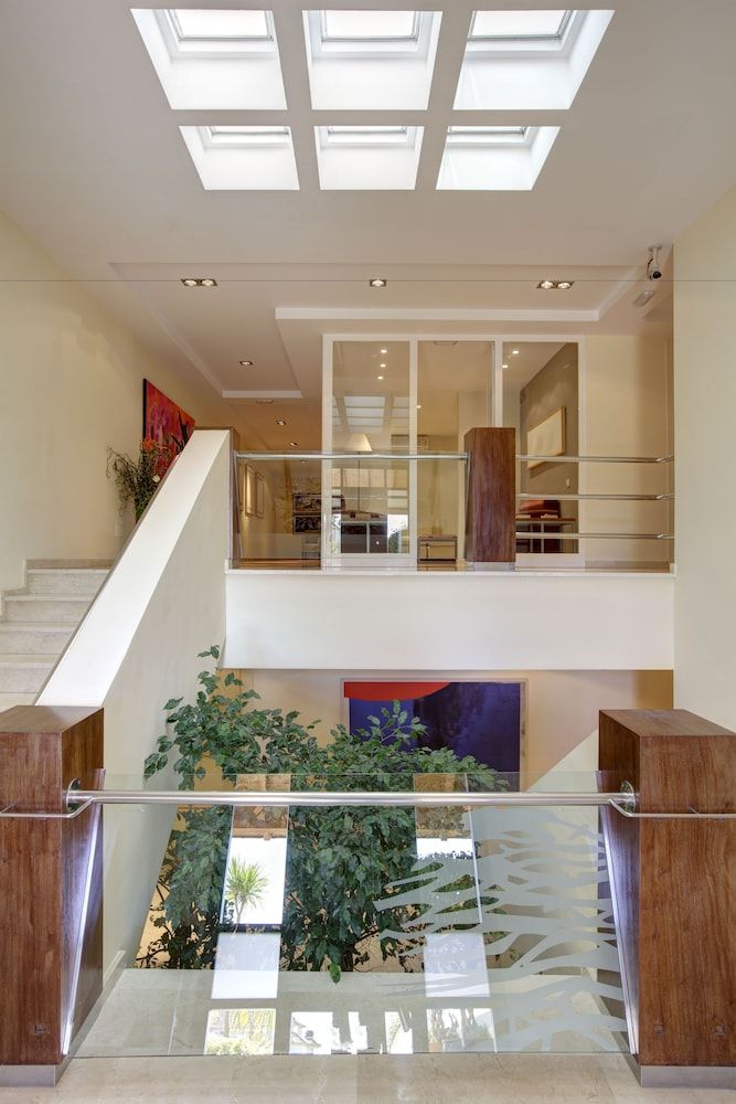 Elviria Hills Living 2