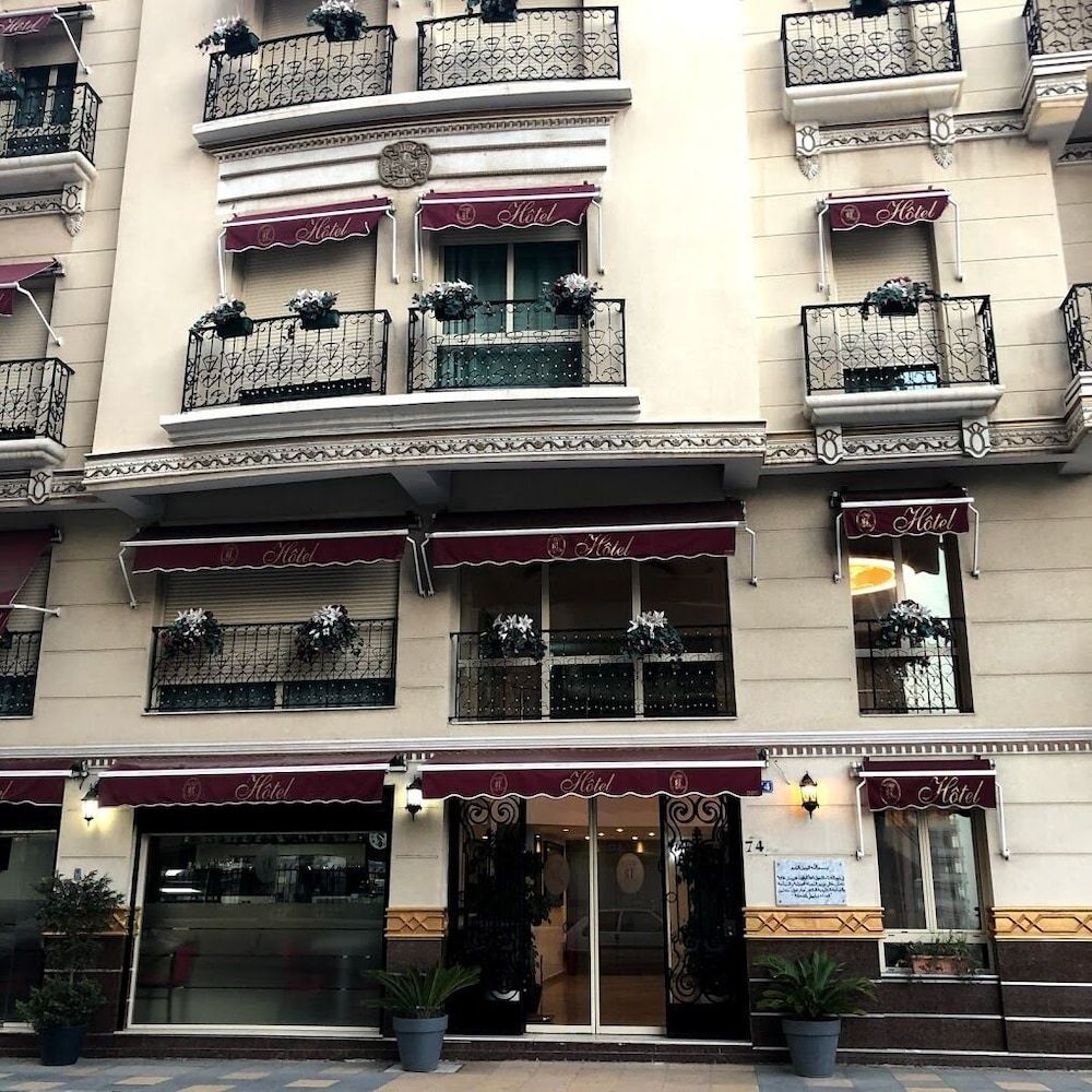 Hotel St Telemly 1