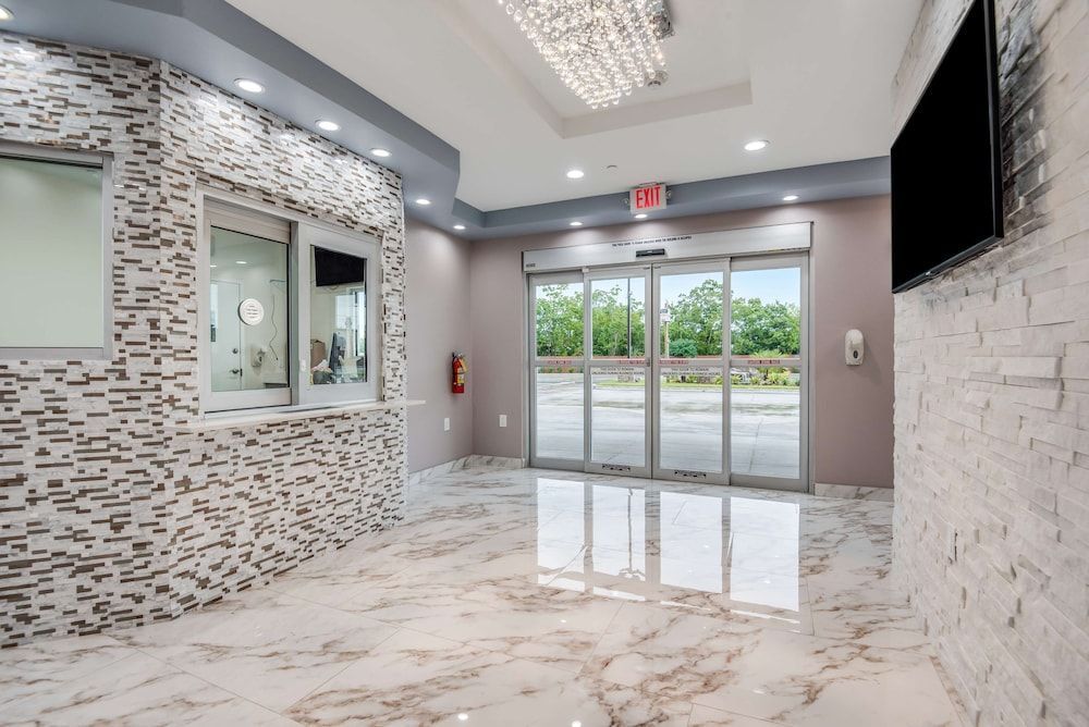 Americas Best Value Inn & Suites Houston at Hwy 6 2