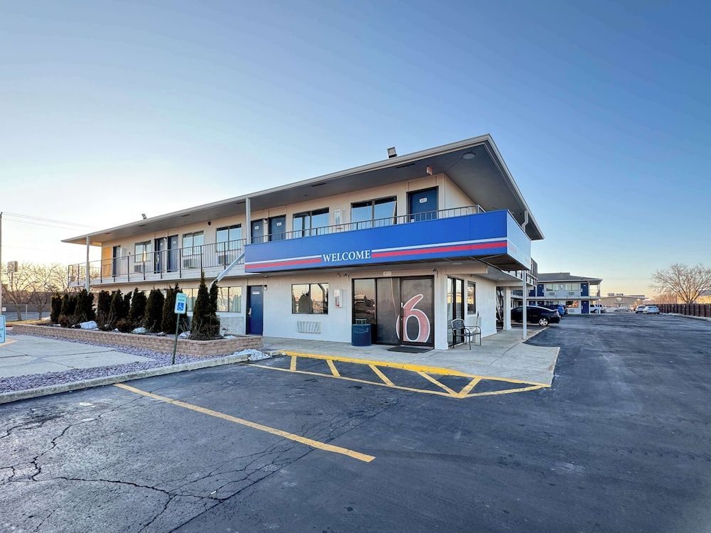 Motel 6-Janesville, WI 1