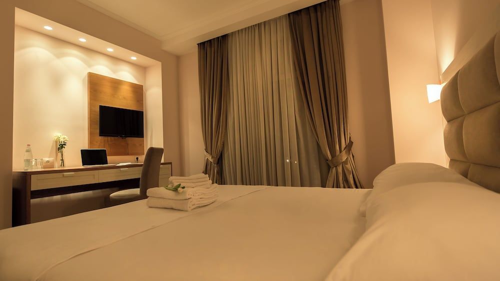 Royal Hill Hotel 2