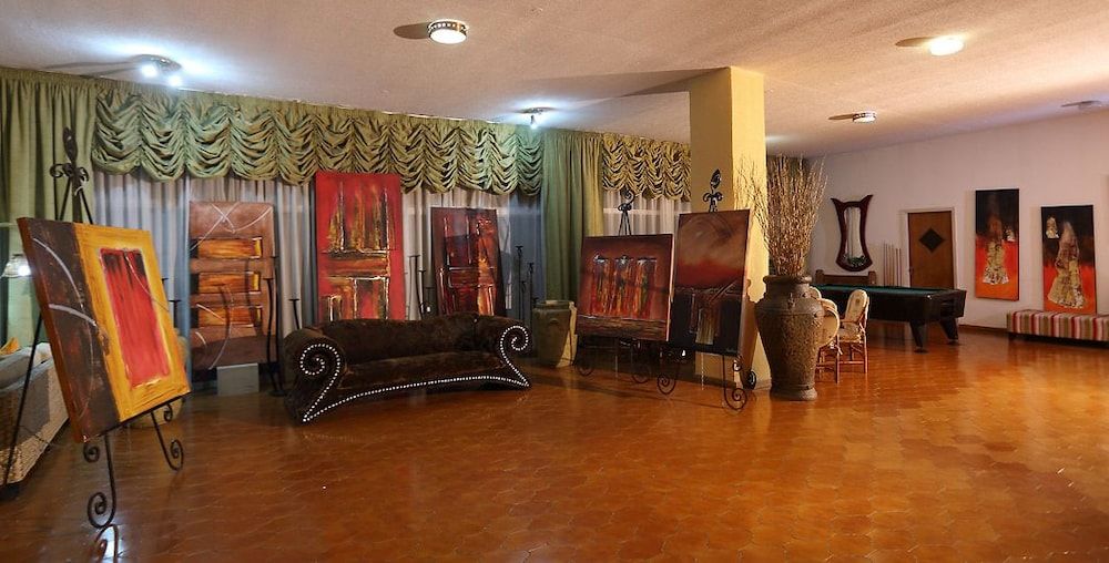 Sylva Hotel 2