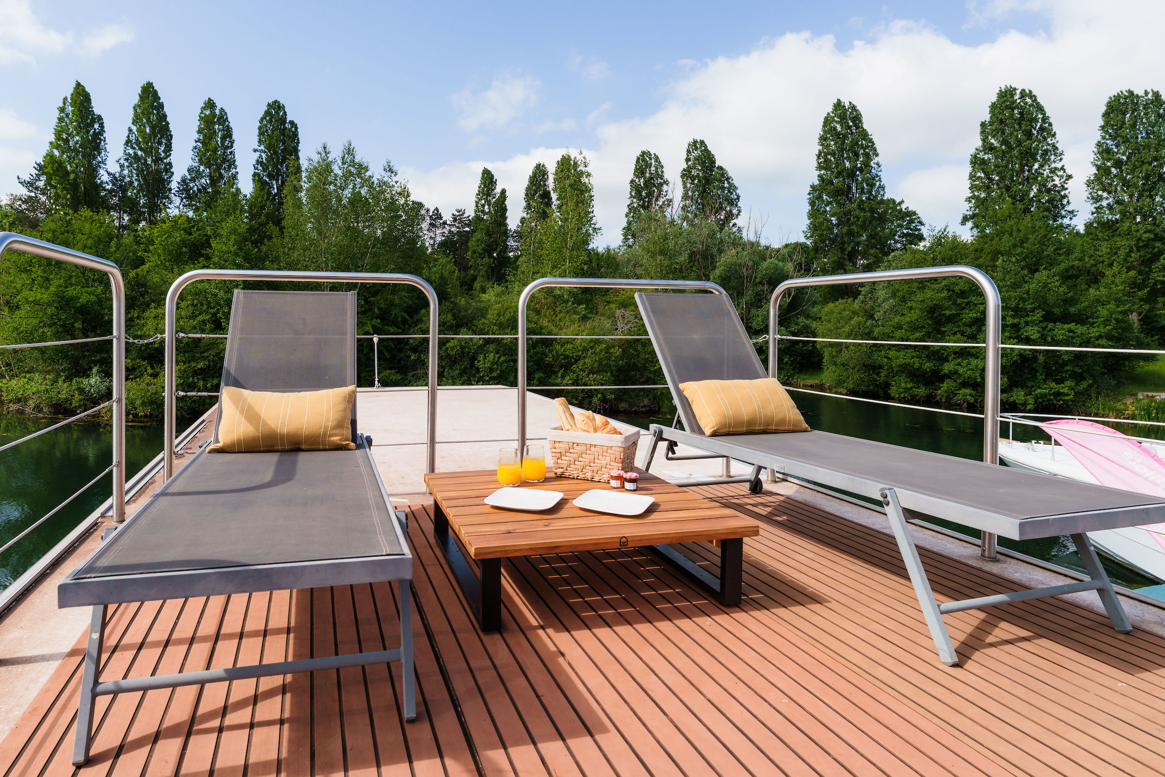 Royale Escale Torcy 1