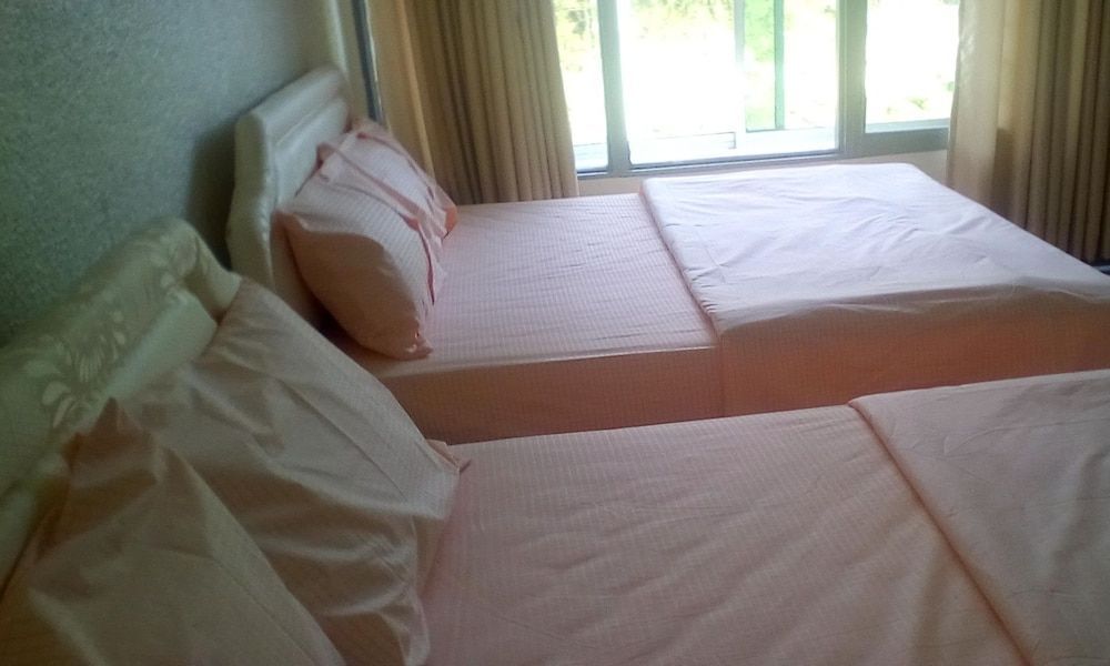 Eminence Hotel 2