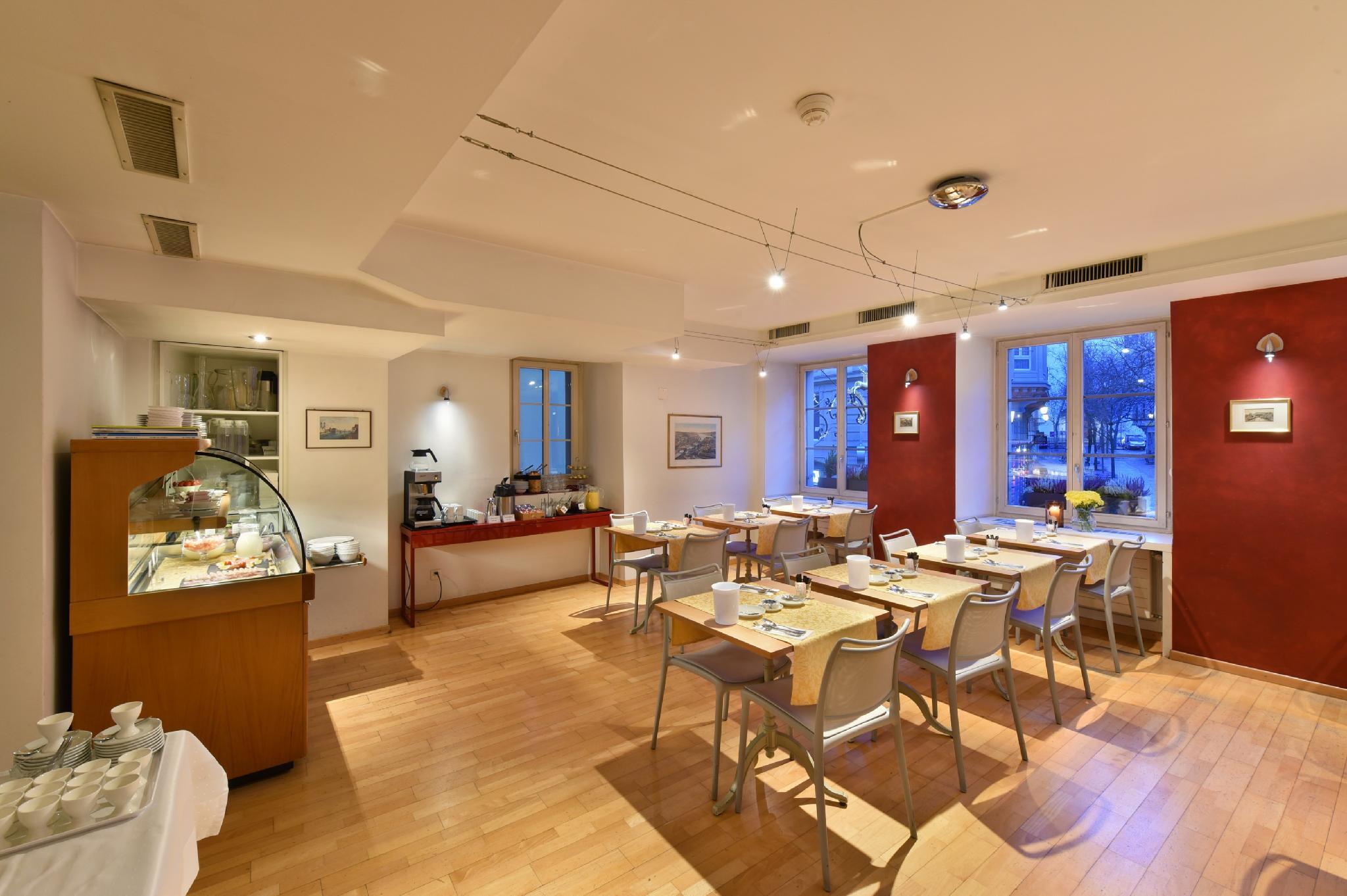 Hotel Hirschen 1