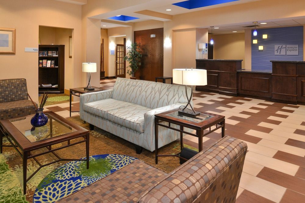 Holiday Inn Express COLUMBIA by IHG 2