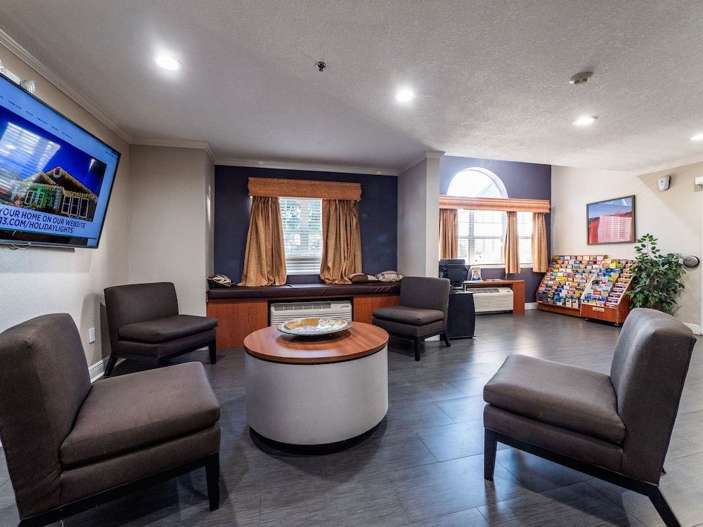 Microtel Inn and Suites Ocala 2