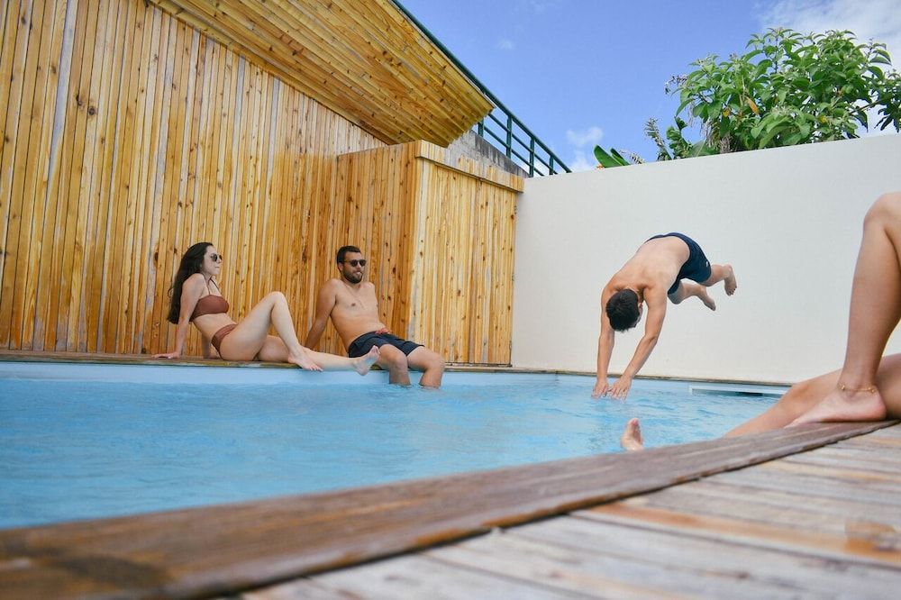 Hostel AzorAzul - Pool & Suite 1