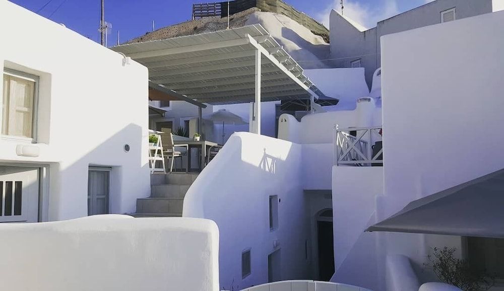 Nefeli Traditional Cave Houses 1