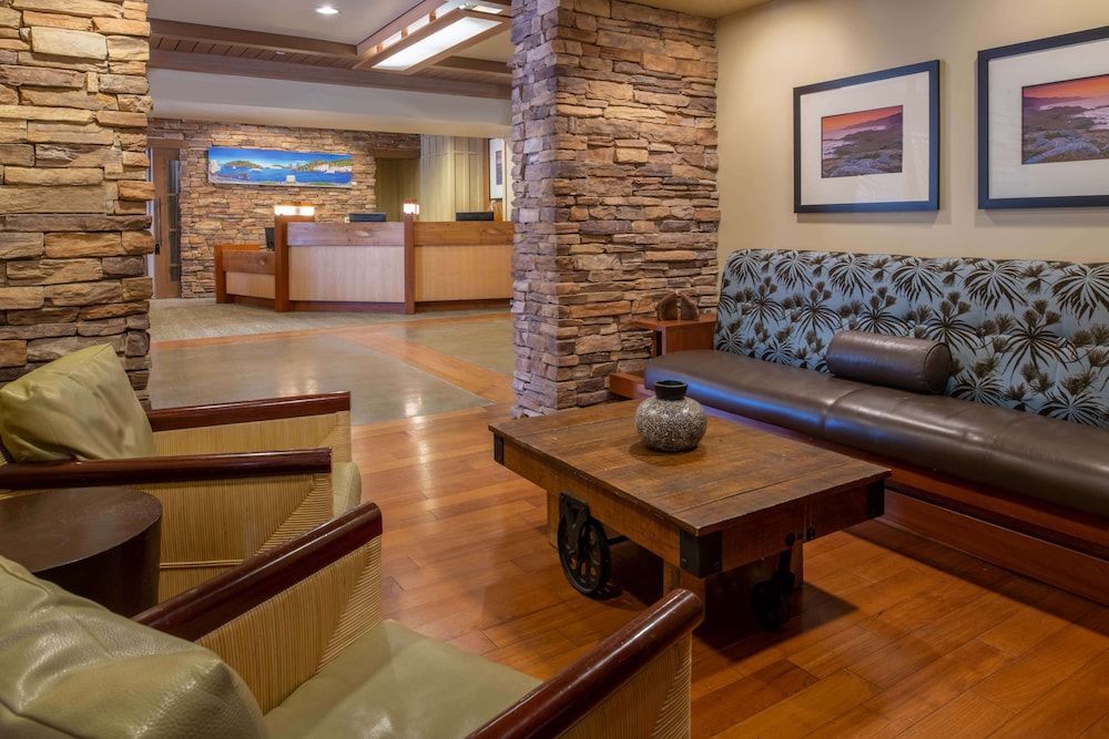 The Lodge at Tiburon 2