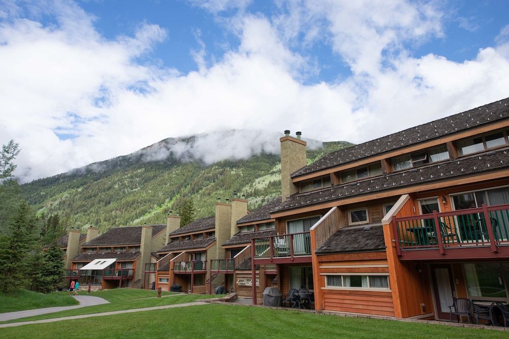 Panorama Vacation Retreat at Horsethief Lodge 1