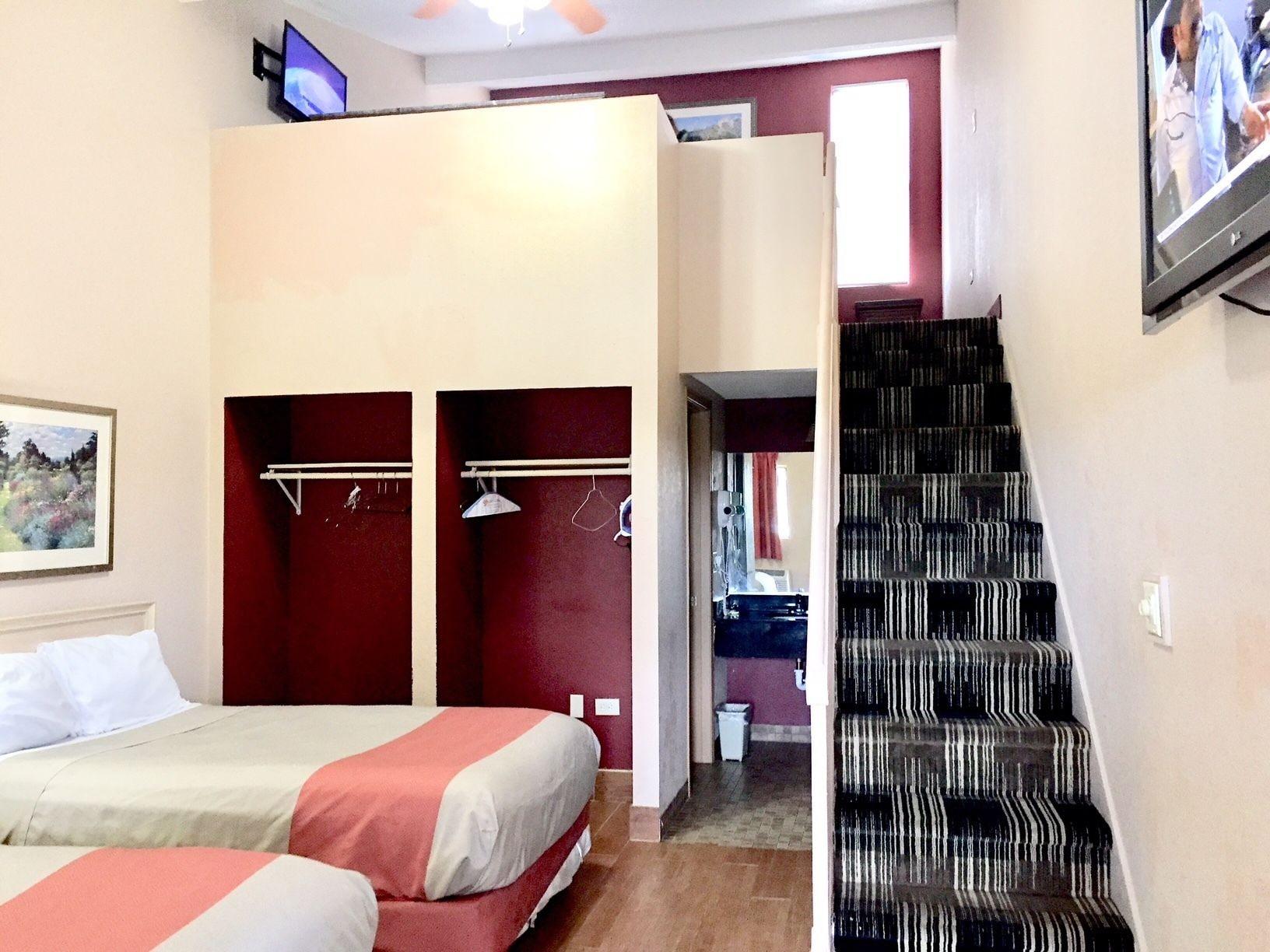 Red Carpet Inn Great Lakes 2