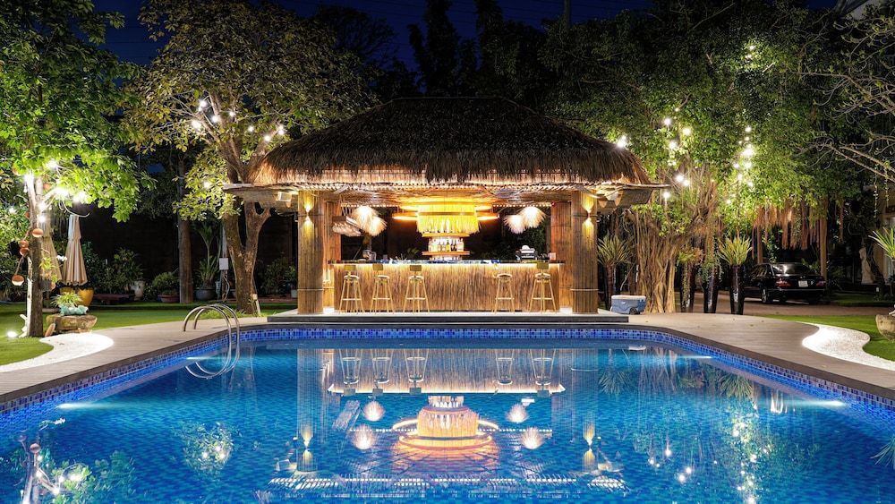 Hidden Mansions Saigon Resort 1