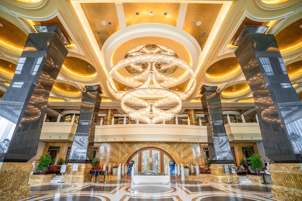 Sheraton Shenzhen Futian Hotel 2