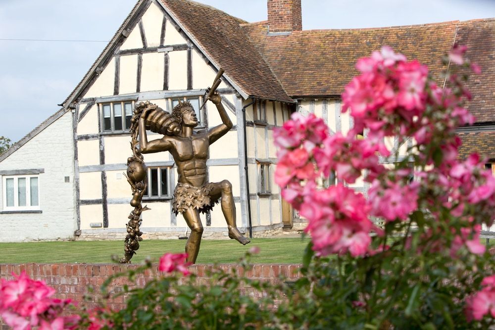 Eckington Manor 1