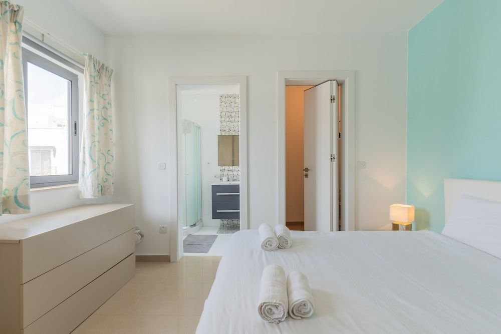St.Julians apartment 1