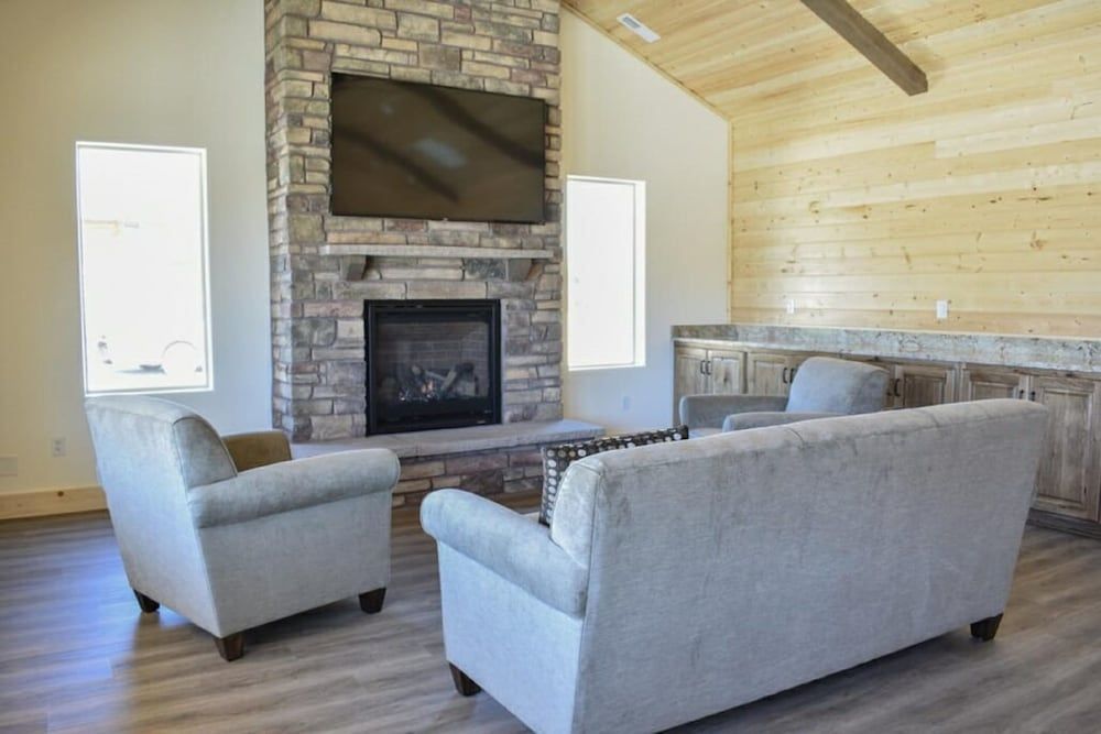 Bryce Country Cabins 2