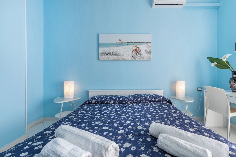 Thanit Rooms 1