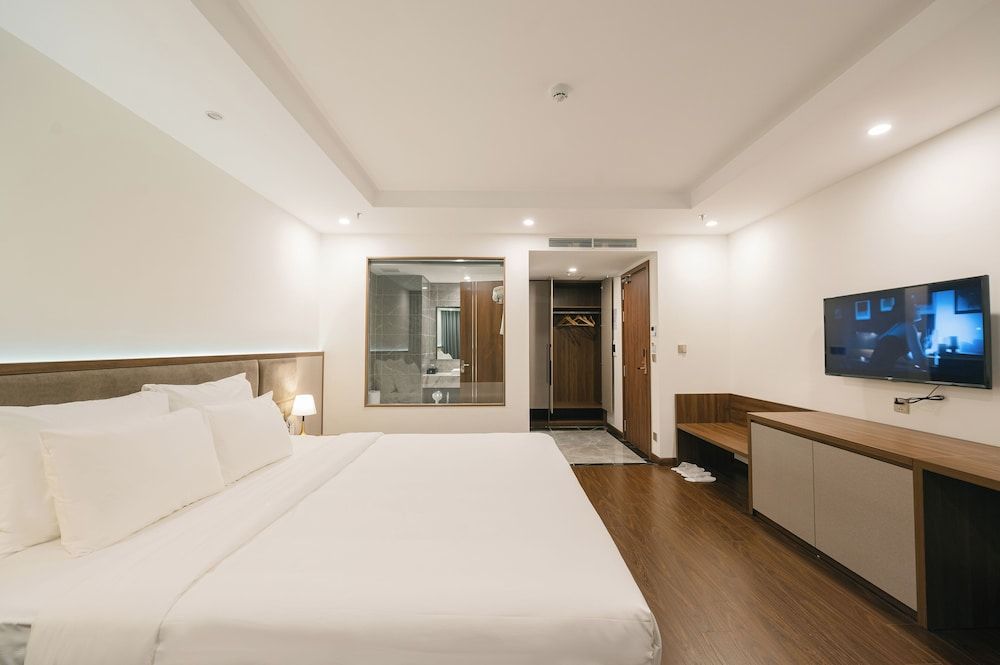 Love St Hotel 1