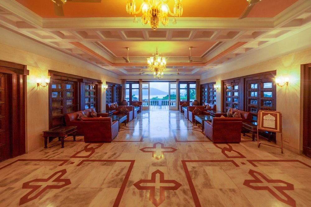 Hotel Hilltop Palace 2