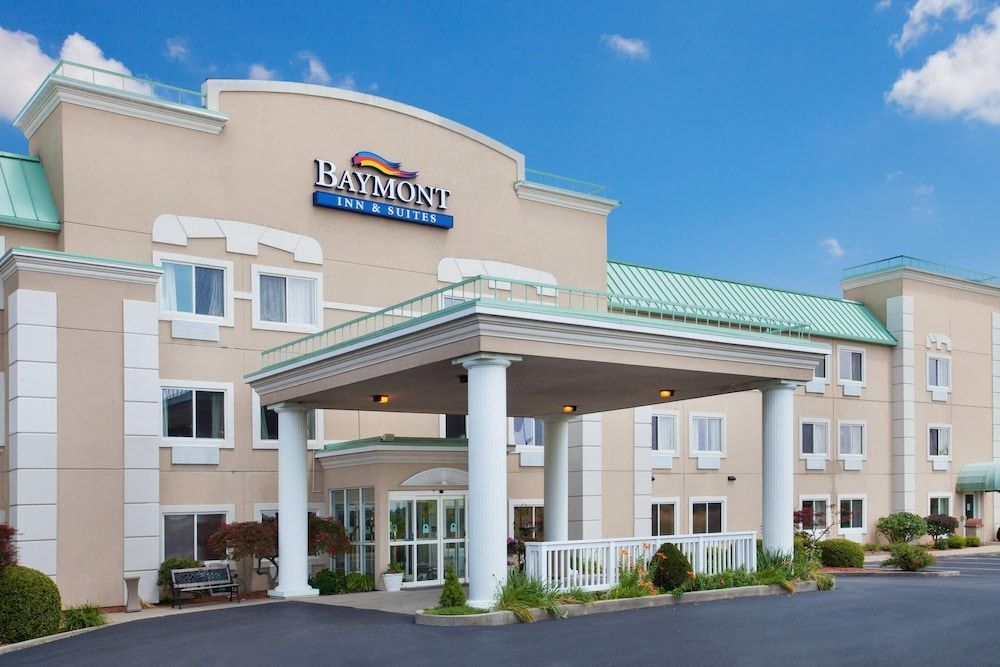 Baymont by Wyndham Dale 1