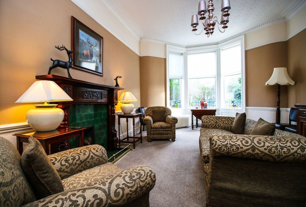 Glasgow Guest House 2
