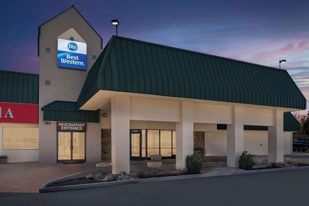 Best Western Newport Inn 1