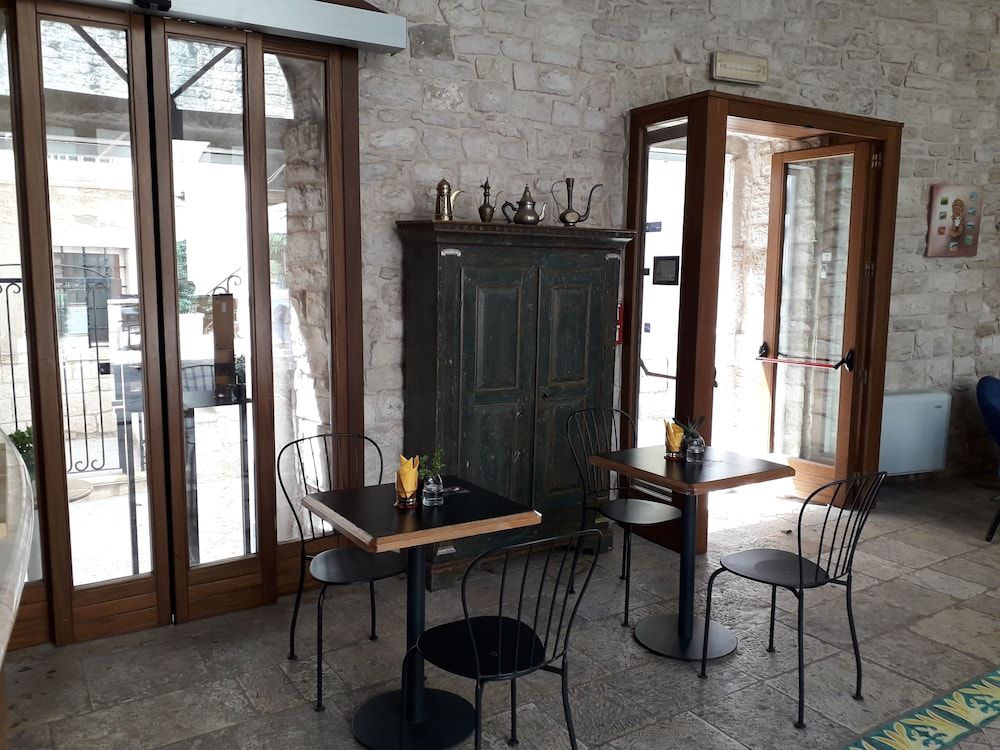 S. Martin Hotel 2